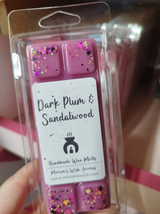 Dark Plum & Sandalwood
